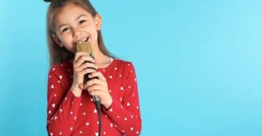 choisir un micro pour un enfant qui aime chanter